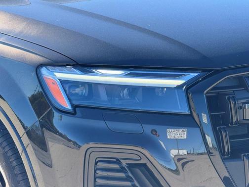 2026 Audi Q7 45 Premium