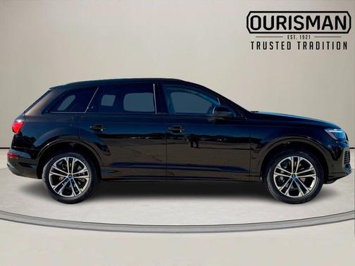 2026 Audi Q7 45 Premium