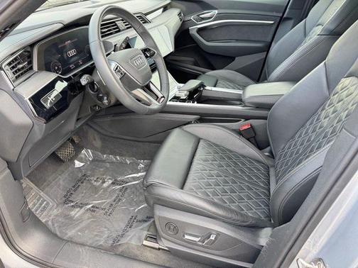 2023 Audi e-tron S Premium Plus