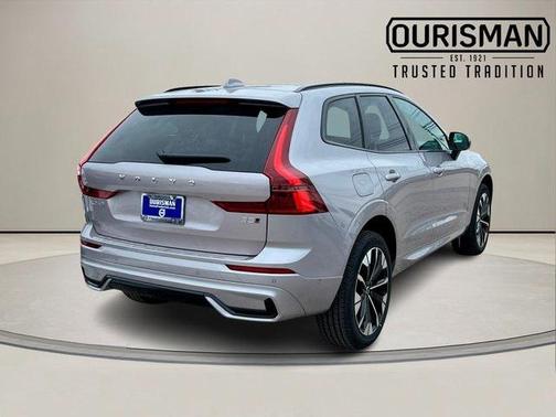 2026 Volvo XC60 B5 Plus