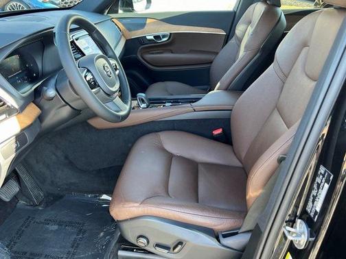 2023 Volvo XC90 B6 Plus 7-Seater