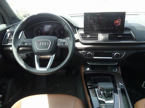 2024 Audi Q5 40 Premium Plus