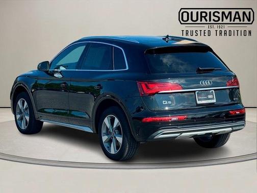 2024 Audi Q5 40 Premium Plus
