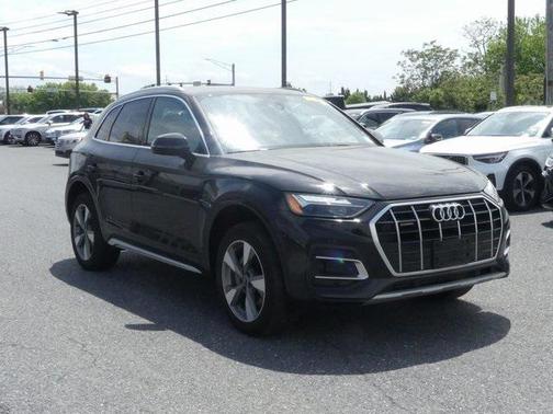 2024 Audi Q5 40 Premium Plus