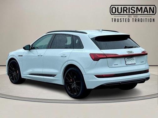 2022 Audi e-tron Prestige