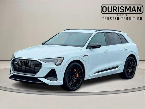 2022 Audi e-tron Prestige