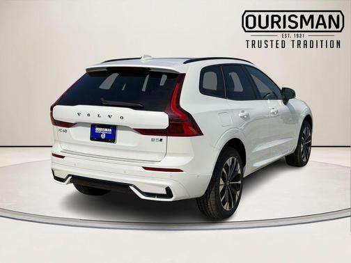 Crystal White 2026 Volvo XC60 B5 Plus