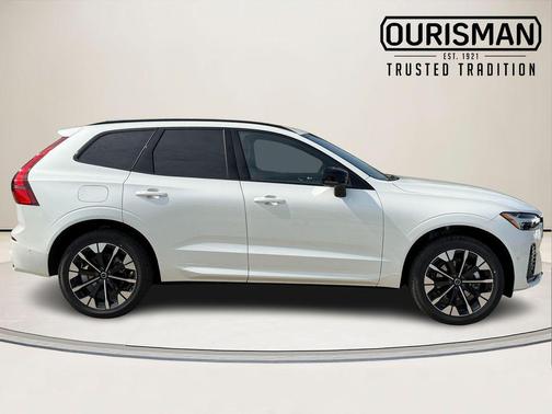 Crystal White 2026 Volvo XC60 B5 Plus