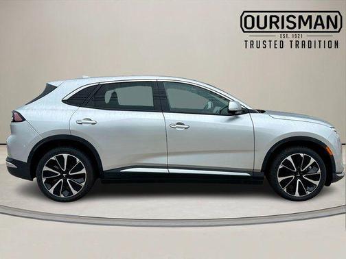 2025 VinFast VF 8 Plus