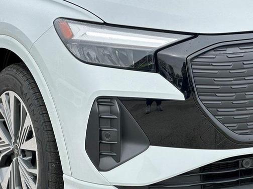 2025 Audi Q4 e-tron Premium