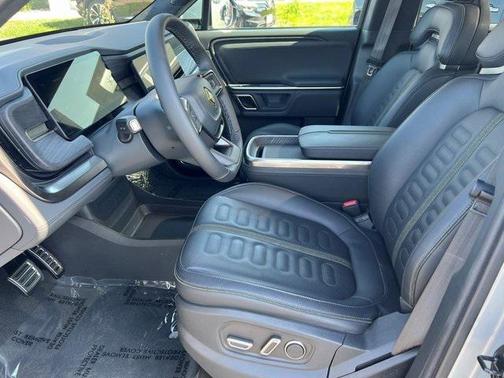 2024 Rivian R1T Adventure