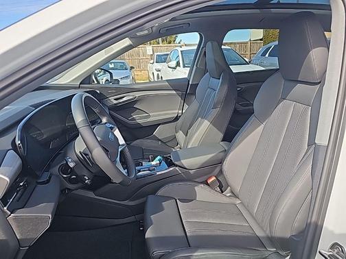 2025 Audi Q6 e-tron Prestige