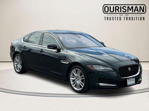 British Racing Green Metallic 2017 Jaguar XF 35t Prestige