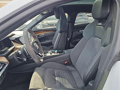 2023 Audi e-tron GT Prestige