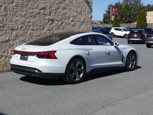 2023 Audi e-tron GT Prestige