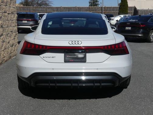 2023 Audi e-tron GT Prestige