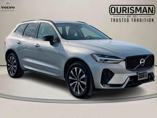 2023 Volvo XC60 B5 Plus Dark Theme