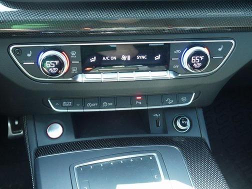 2018 Audi SQ5 3.0T Prestige