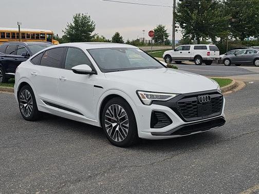 2024 Audi Q8 e-tron Premium Plus