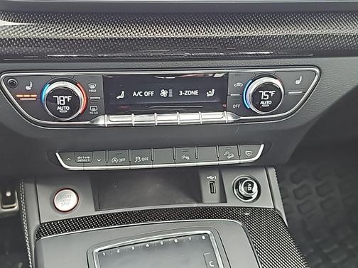 Moonlight Blue Metallic 2020 Audi SQ5 3.0T Premium Plus