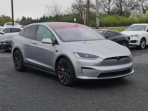 2025 Tesla Model X Plaid