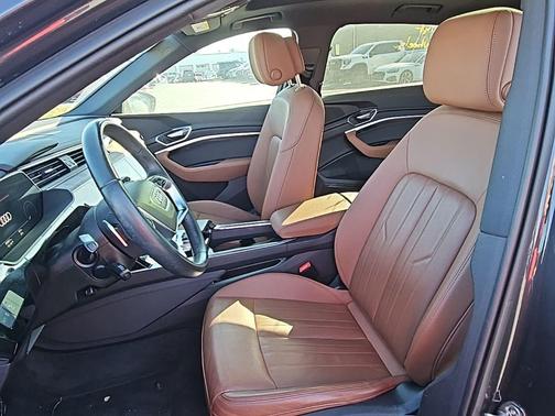 2022 Audi e-tron Premium