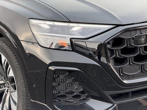 2026 Audi Q8 55 Premium Plus