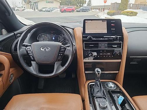 2023 INFINITI QX80 Sensory