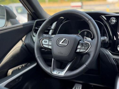 2025 Lexus TX 500h F SPORT Premium