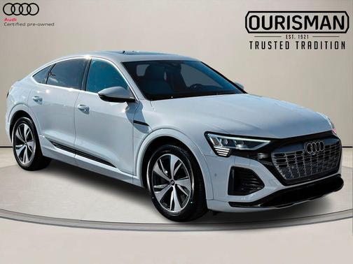 2024 Audi Q8 e-tron Premium Plus