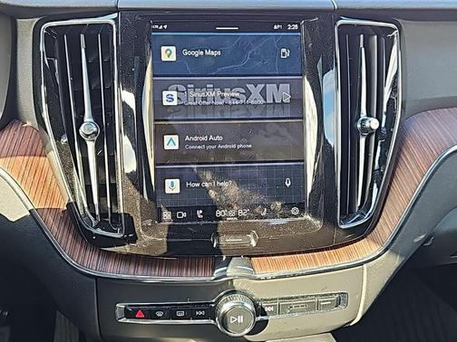 2023 Volvo XC60 B5 Plus Dark Theme