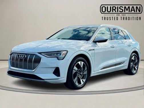 2021 Audi e-tron Premium
