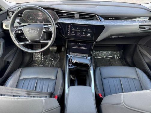2021 Audi e-tron Premium