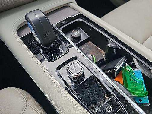 2023 Volvo XC90 B6 Plus 7-Seater