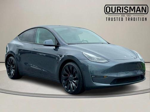 2023 Tesla Model Y Long Ranged