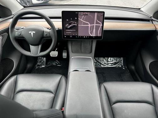 2023 Tesla Model Y Long Ranged