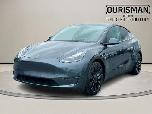 2023 Tesla Model Y Long Ranged