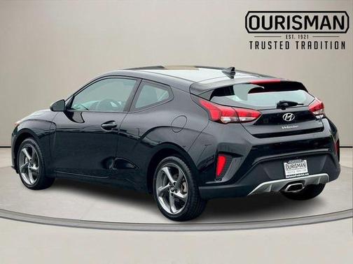 2020 Hyundai Veloster 2