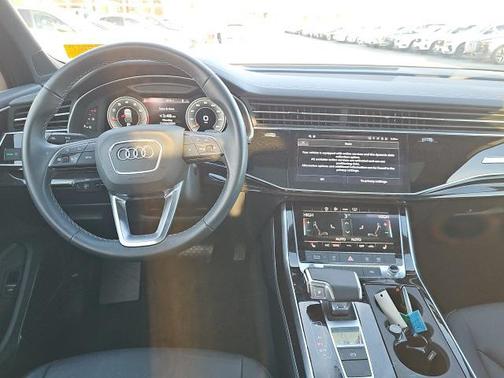 2025 Audi Q7 45 Premium Plus