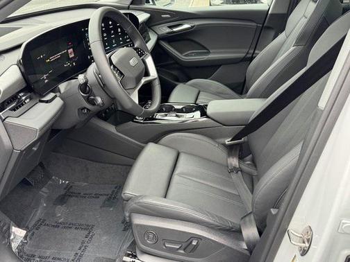 2025 Audi Q6 e-tron Prestige