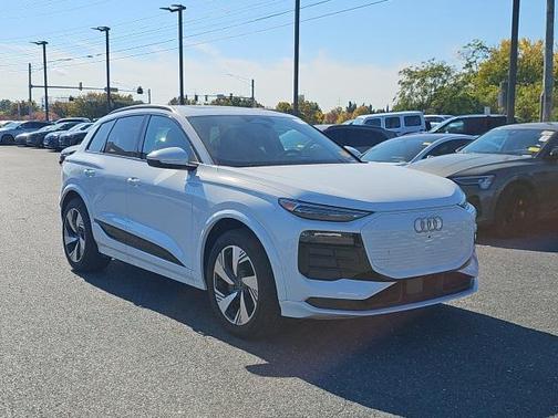 2025 Audi Q6 e-tron Prestige