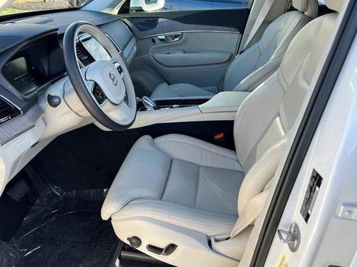 2023 Volvo XC90 Recharge Plug-In Hybrid Ultimate