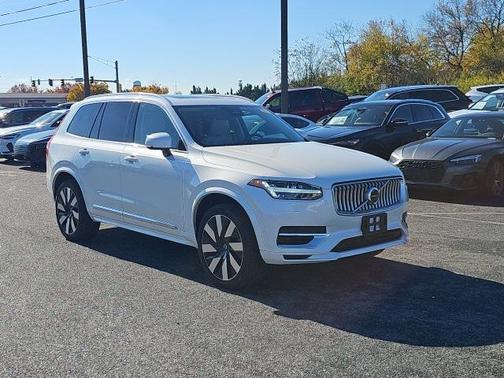 2023 Volvo XC90 Recharge Plug-In Hybrid Ultimate