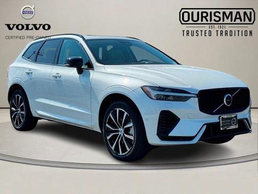2023 Volvo XC60 Recharge Plug-In Hybrid T8 Plus Dark Theme