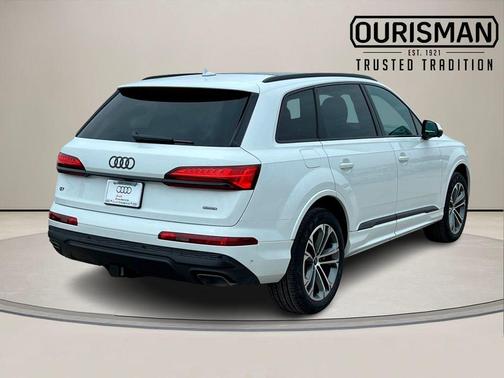 2026 Audi Q7 55 Premium
