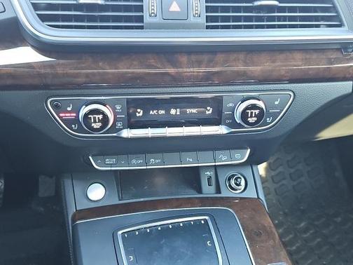 2019 Audi Q5 2.0T Premium Plus