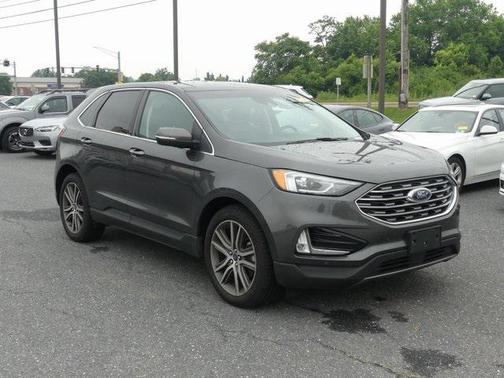 2020 Ford Edge Titanium