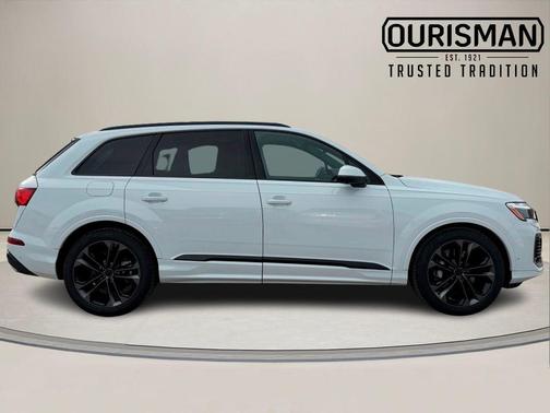 2026 Audi Q7 55 Premium Plus