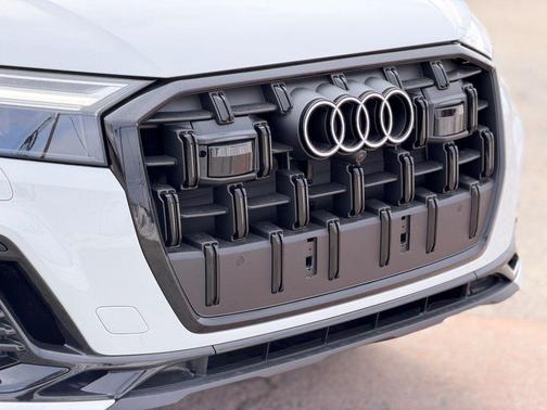 2026 Audi Q7 55 Premium Plus