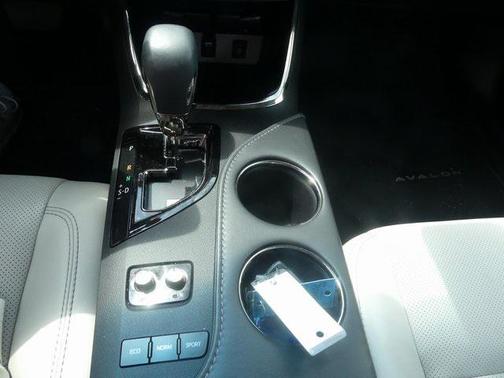2017 Toyota Avalon Limited